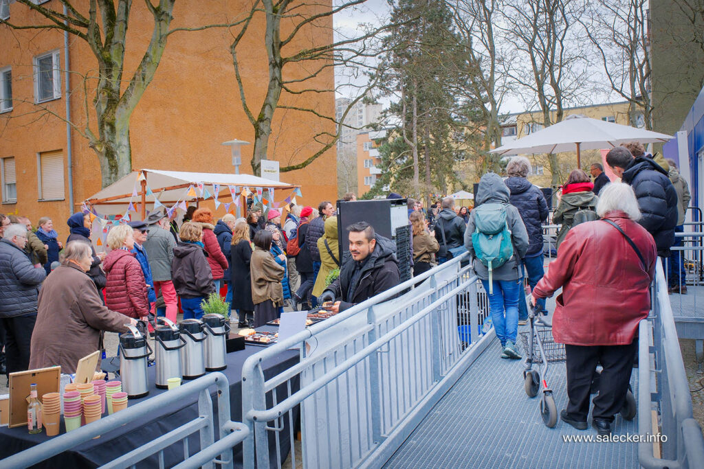 Eröffnung des temporären Stadtteilzentrums (Foto: www.salecker.info)